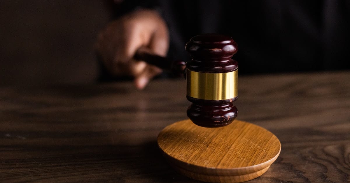 judges gavel in divorce case where estate is reconstituted