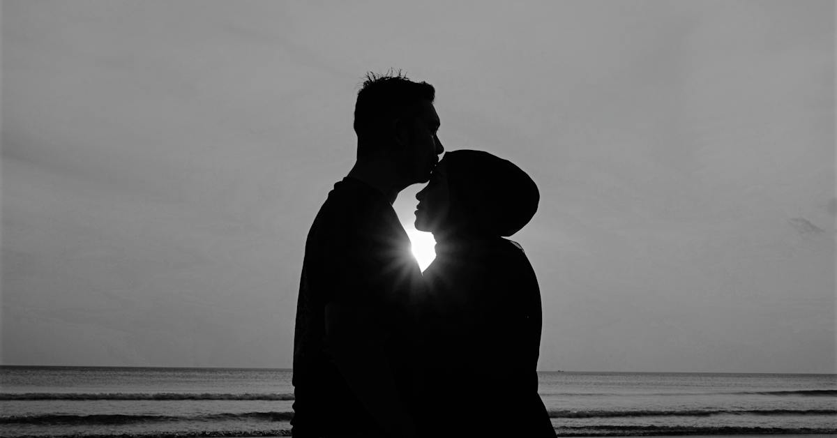 man and woman silhouette on beach having an affair in texas divorce